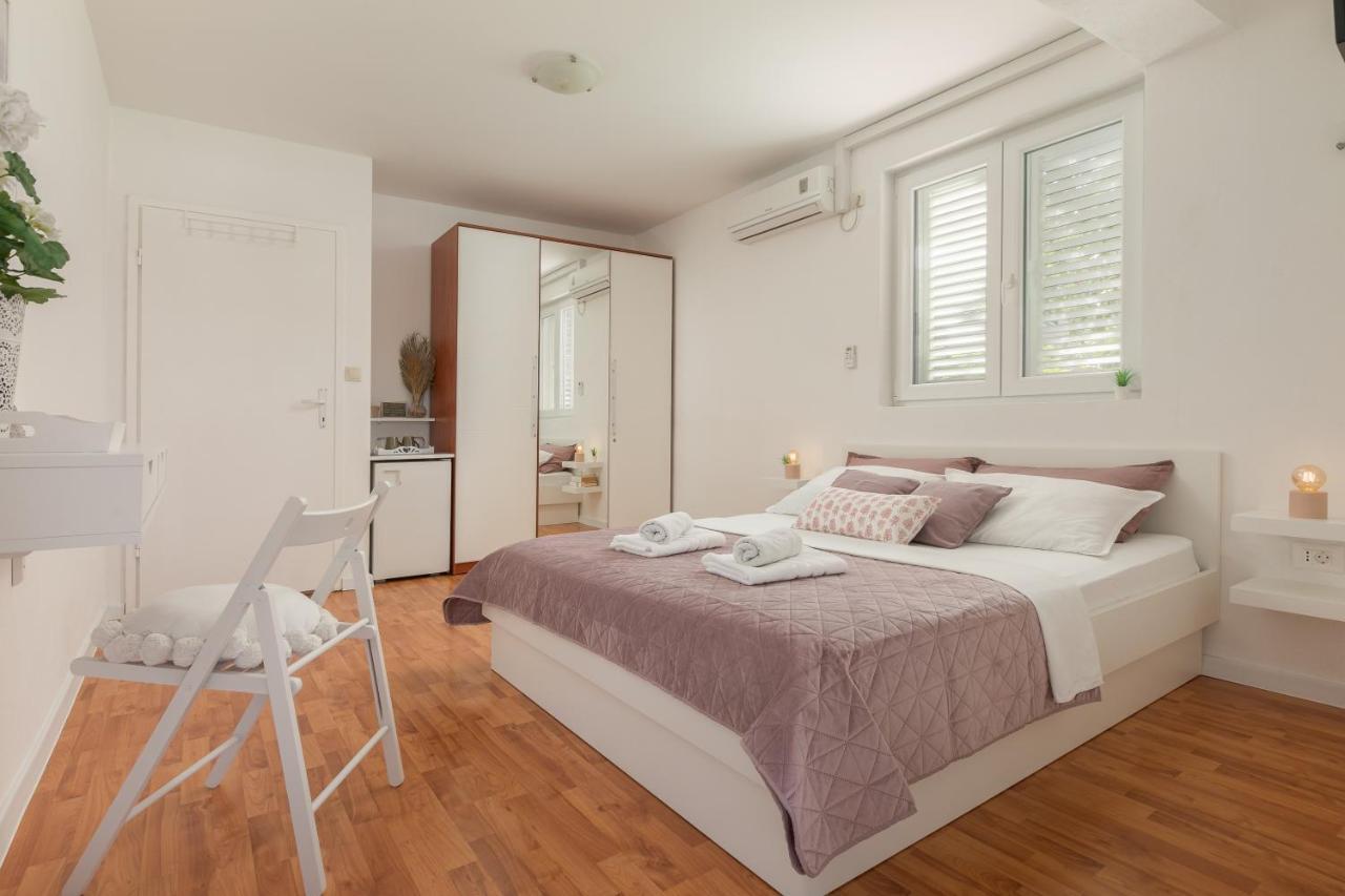 Apartments & Rooms Joy Of Life In Makarska Bagian luar foto